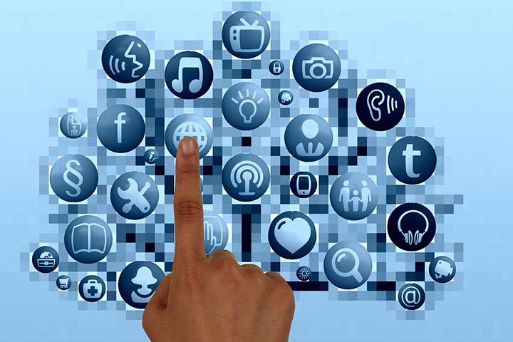 webマーケティングの代表はオウンドメディア。